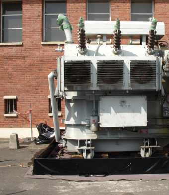 Fabrics suited to Machinery Cover